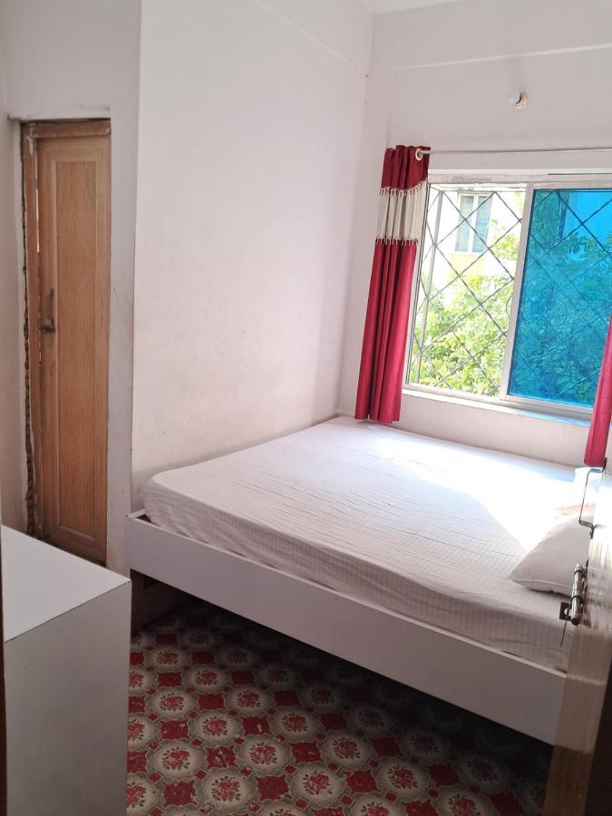 Zeeshan International Guest house *